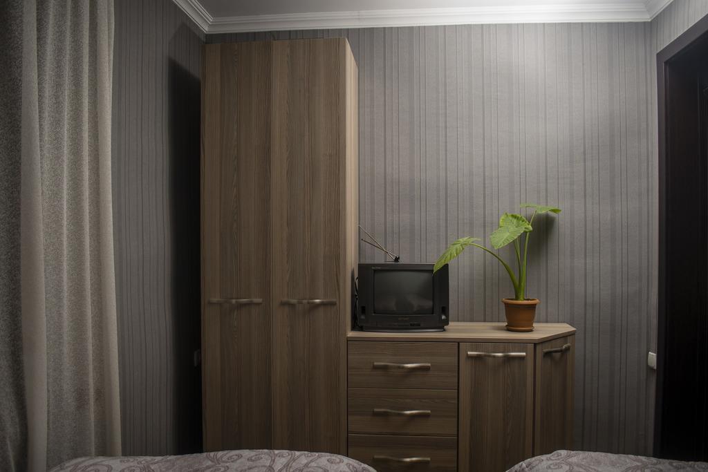 Gng Guest House Telavi Eksteriør bilde